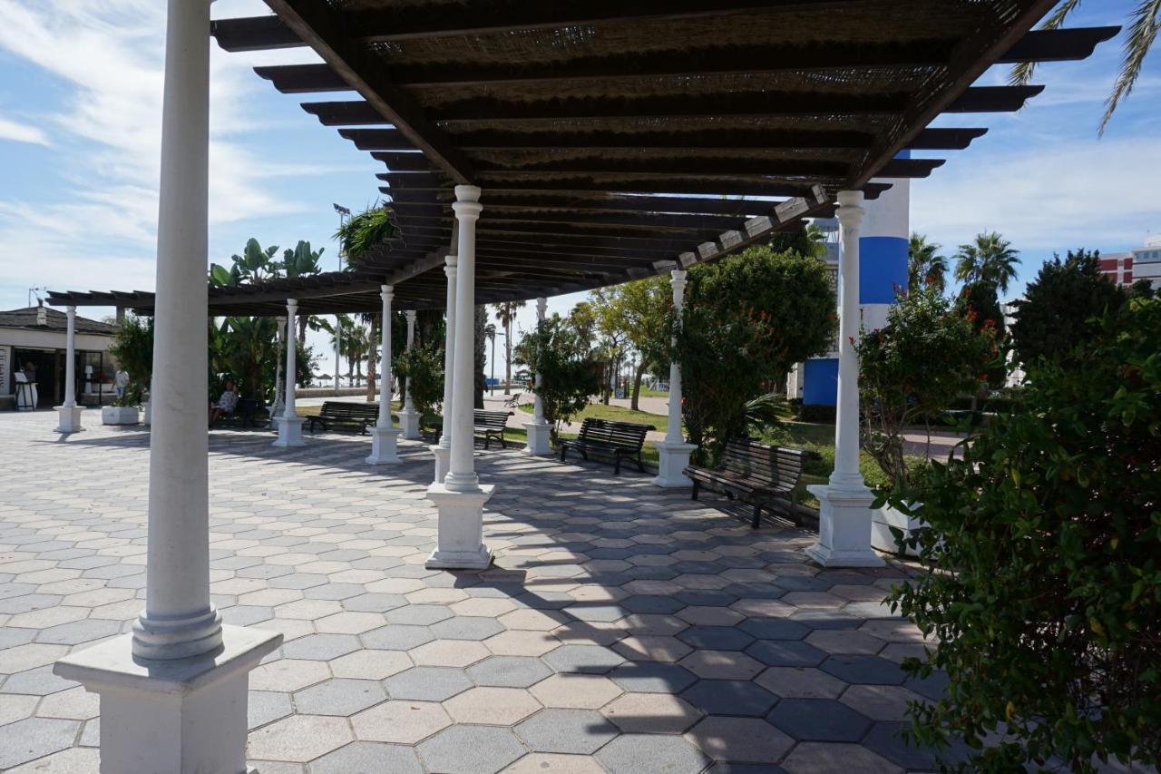 Апартаменты Estudio Estrella Del Mar Торре-дель-Мар Экстерьер фото
